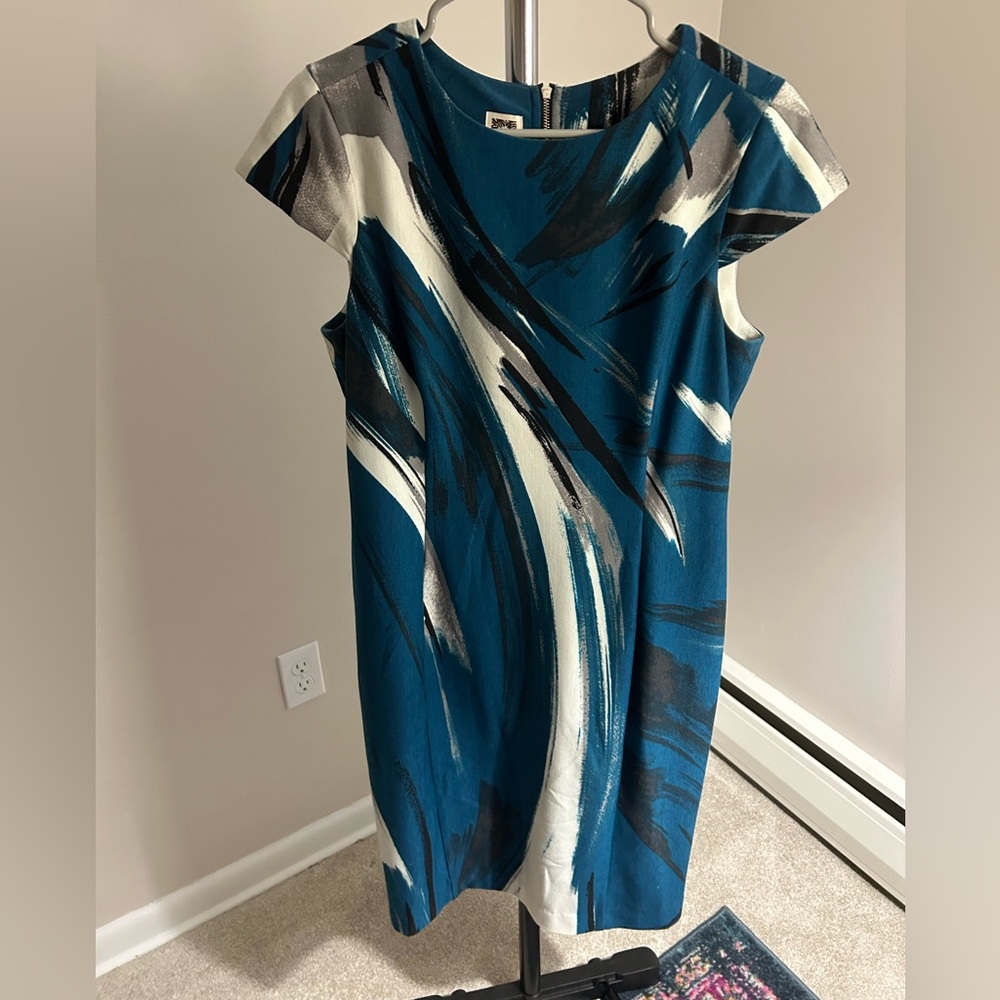 Blue and white dress with zipper size 12 Anne Klein